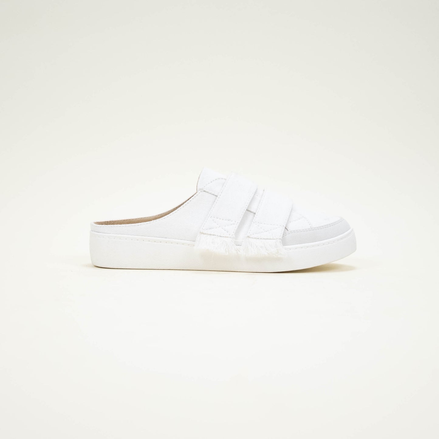 MOXIE SLIP-ON SNEAKER