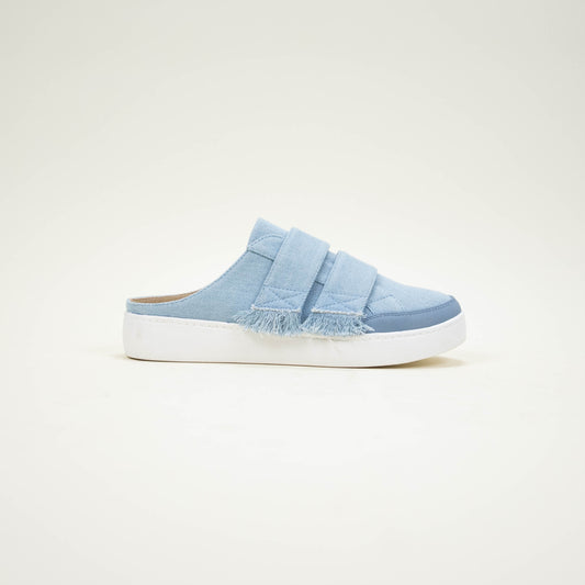 MOXIE SLIP-ON SNEAKER